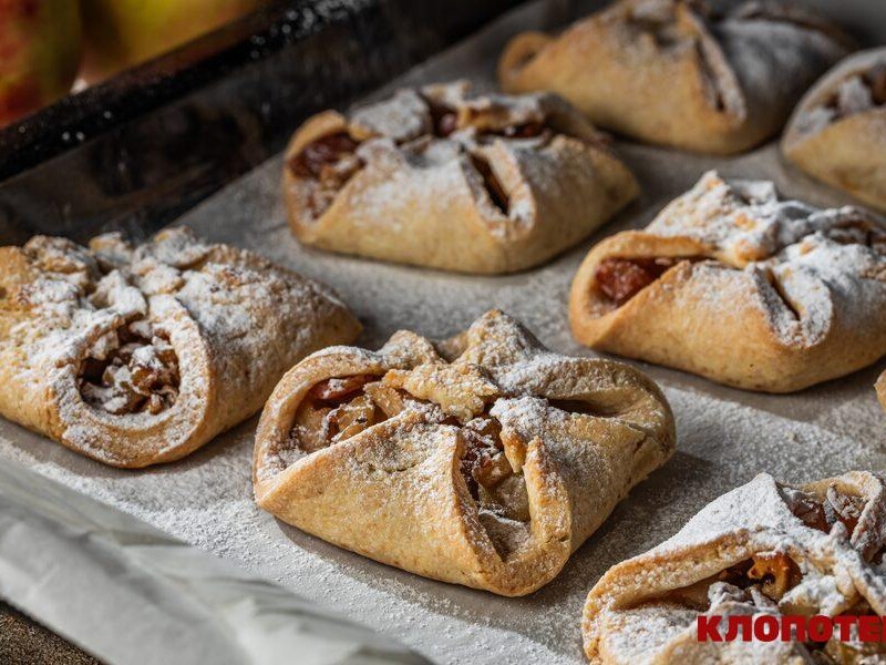 Це тісто замішується менше п’яти хвилин. Рецепт смачних конвертиків