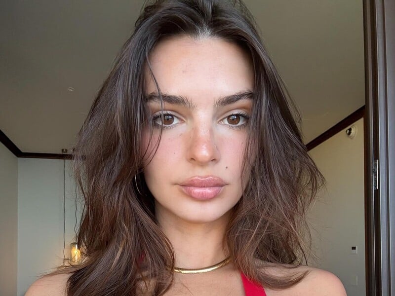 "Класний прикид". Ратаковські знялася без одягу й білизни. У мережі обговорюють ню-фото