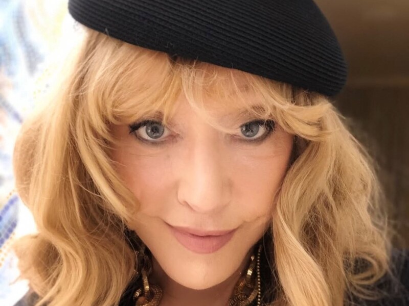 Пугачова звернулася до покійного друга, на похороні якого Пєсков два роки тому цілував їй руки