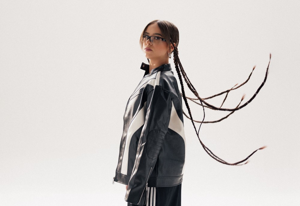 Після перемоги на DITY HELP MUSIC 2025 NASTYA SEMCHUK повертається з відвертим треком про силу сказати правду