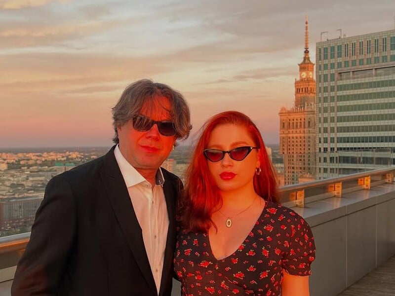 Остап Ступка шокував тим, що матір не спілкується з його новою коханою, а лише дещо передає телефоном Остап Ступка шокував тим, що матір не спілкується з його новою коханою, а лише дещо передає телефоном
