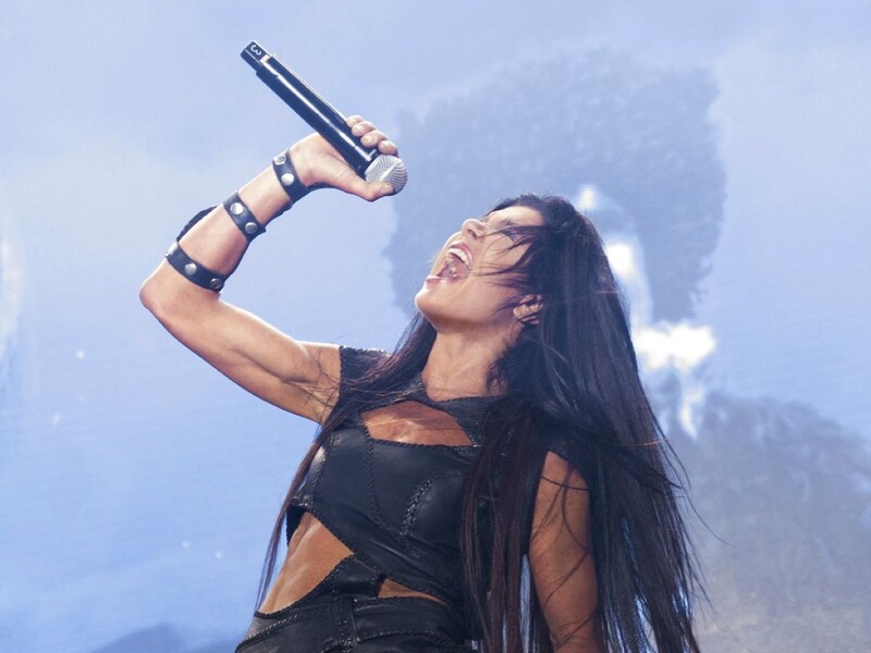 Співачка з В'єтнаму поцупила в переможниці "Євробачення 2004" не тільки "Дикі танці". Чим їй це загрожує