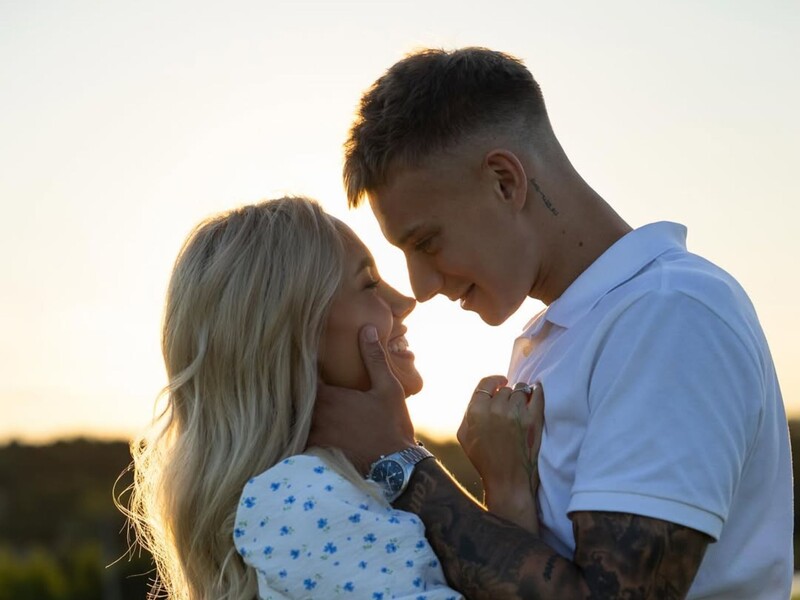 "Вирішив, що хоче бачити мене кожного дня". Квіткова розповіла, як познайомилася зі своїм нареченим