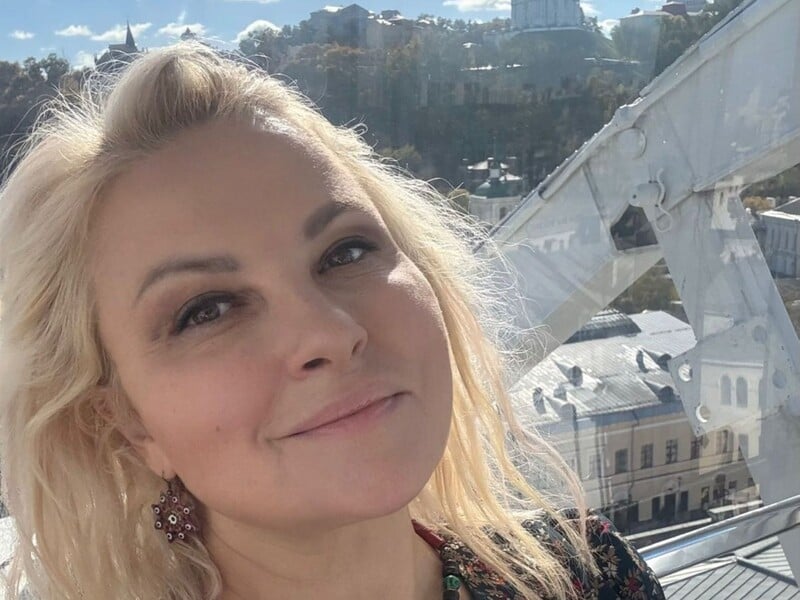 "Як ви можете? Ракети і на вас летять". Бурмака обматюкала жінок, які захоплювалися російським письменником