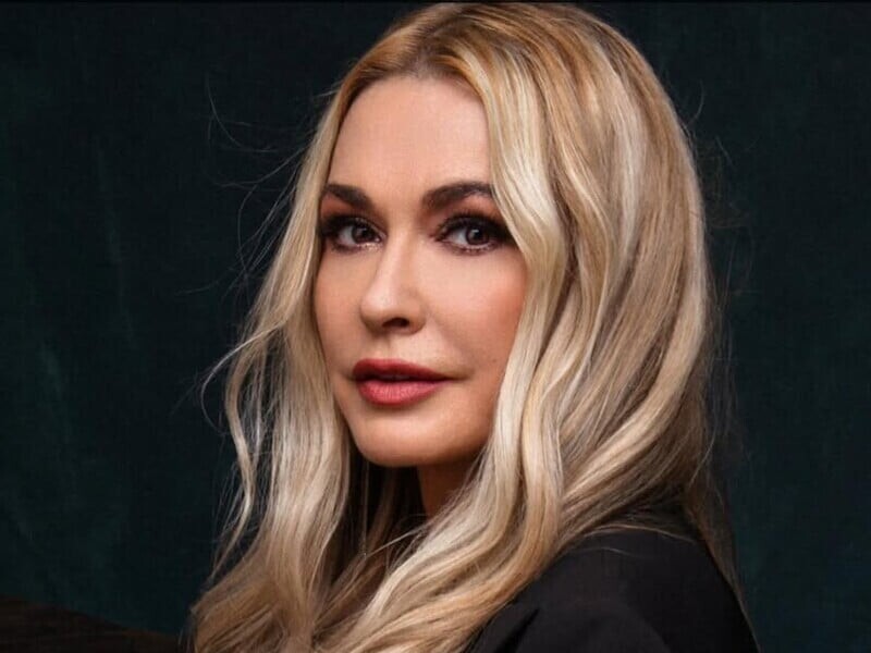 59-річна Сумська показала, завдяки чому залишається бадьорою увесь день. Це може купити кожен