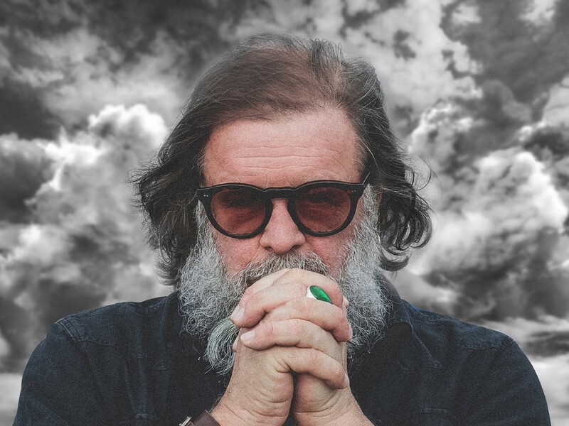 Гребенщикова, який підтримує Україну, оштрафували в "божевільній" Росії. Що сталося