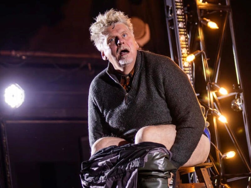 Новий очільник скандального Молодого театру презентує проблемну виставу. Про що вона? Новий очільник скандального Молодого театру презентує проблемну виставу. Про що вона?