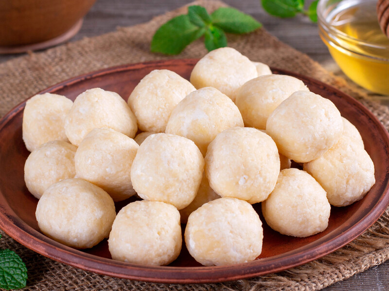 Щоб ліниві вареники не розварилися, обов’язково додайте це. Перевірений рецепт