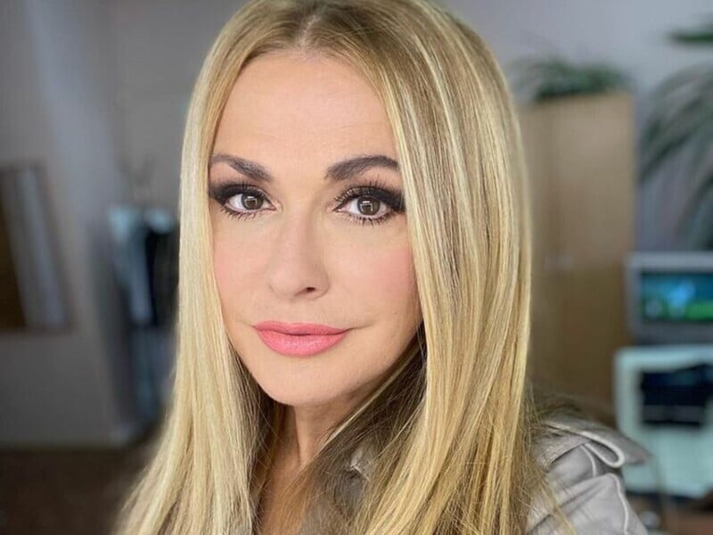 Ольга Сумська показала унікальні фото і згадала матір, яка померла на четвертий день війни