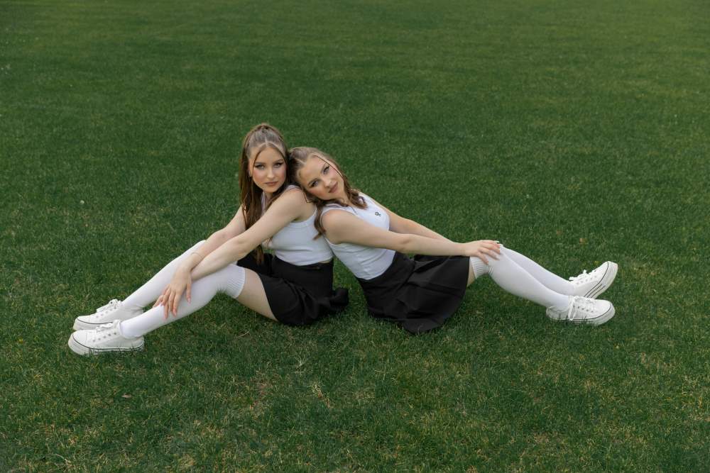 Дует THE BLOSSOM презентує пісню “Боса” на своєму першому сольному концерті Дует THE BLOSSOM презентує пісню “Боса” на своєму першому сольному концерті