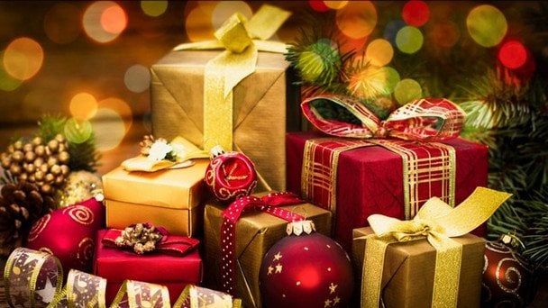 Що подарувати на Новий рік: 20 недорогих, теплих подарунків, які принесуть щиру радість