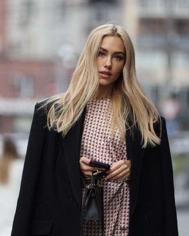 Даша Квіткова після обстрілу Києва шокувала виглядом будинку навпроти, куди поцілив ворожий "Шахед"