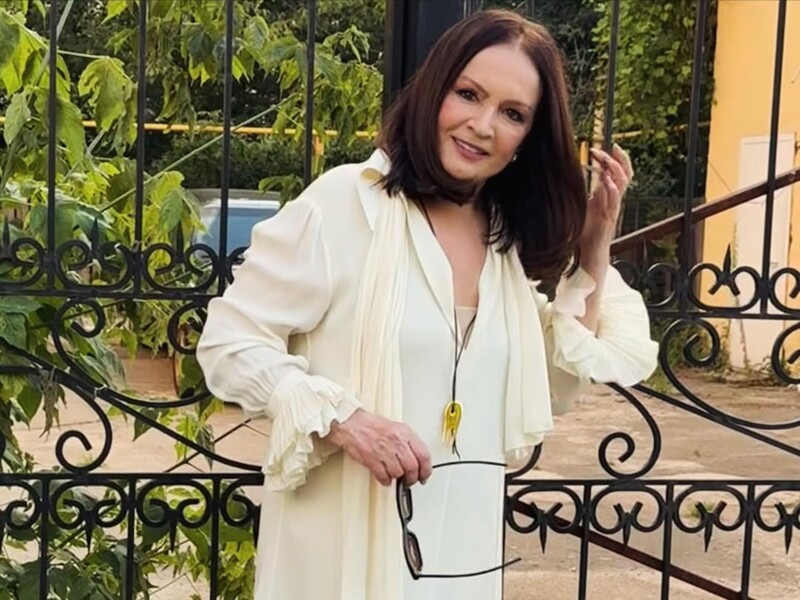 У мережі показали нові фото Ротару, які зробили в Києві цього літа