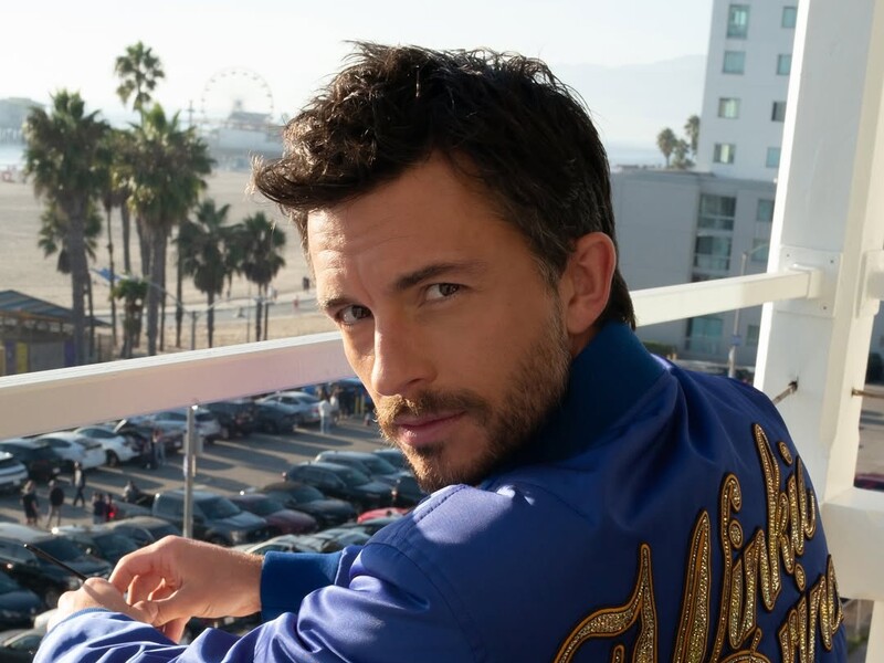 Який вигляд має найсексульніший чоловік 2025 року за версією People. П'ять найяскравіших фото