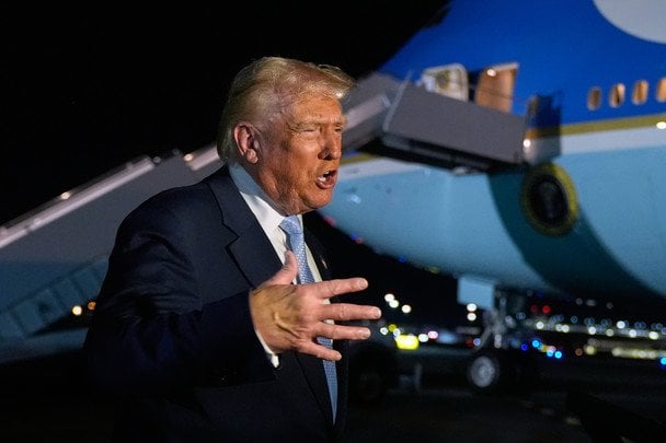 Трамп загнав Україну в кут і поставив перед жахливим вибором: WSJ про справжню ціну «мирного плану»