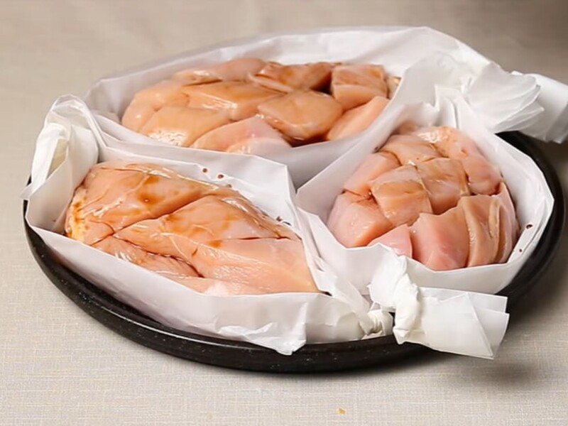 Приготуйте неймовірно ніжне й соковите філе на апельсиновій подушці. Секрет – у цьому соусі