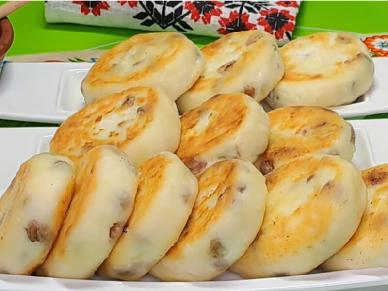 Приготуйте ніжні й неймовірно смачні сирники без манки. Секрет – у пропорціях