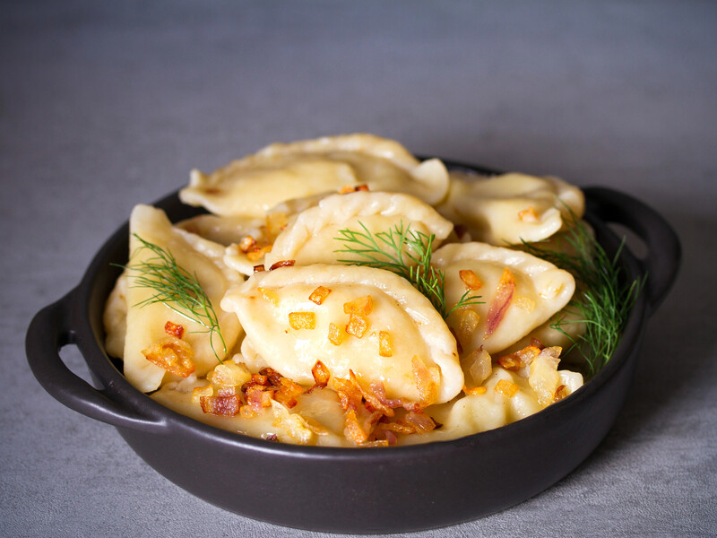 Вареники із цього тіста виходять дуже смачними. Рецепт на окропі