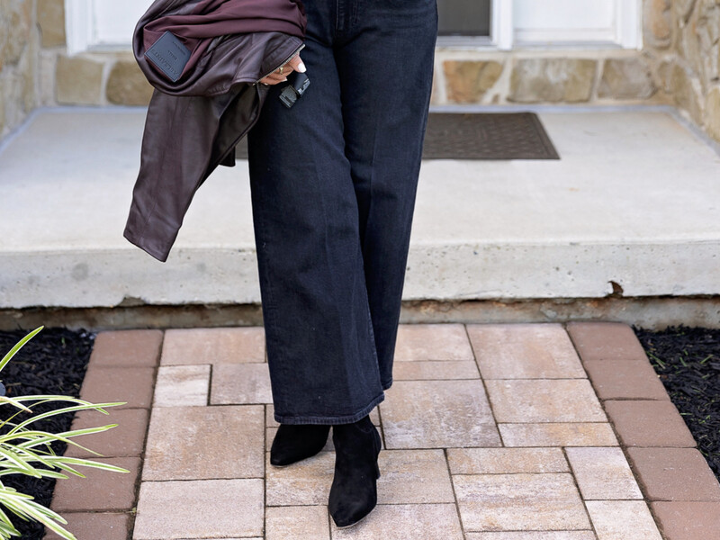 Шість трендових джинсів: яке взуття з ними носити, щоб мати сучасний вигляд, а не як "із 2010-го"