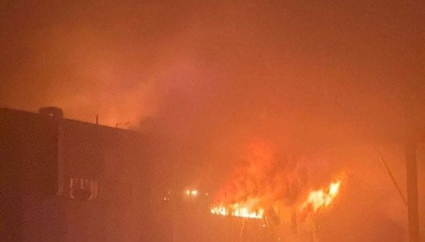 У Росії епічно спалахнув склад у промисловій зоні, де збирають "Шахеди"