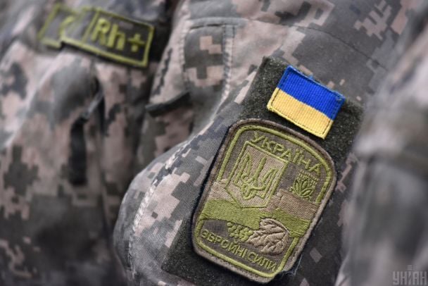 Росіяни розстріляли п'ятьох українських військових (моторошні кадри)