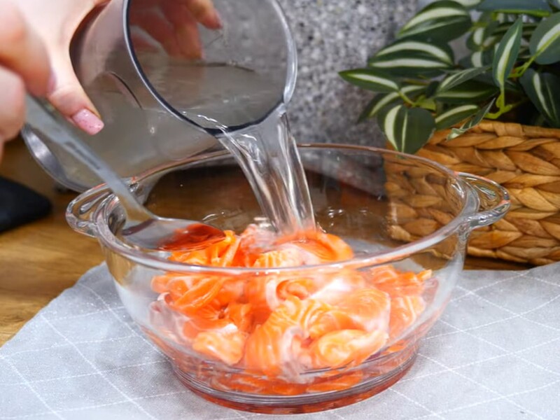 Розчиніть це у воді – і малосольна риба буде готовою за півтори години. Перевірений рецепт