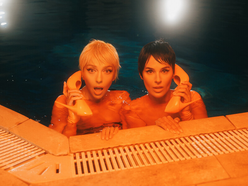 Полякова і Єфросиніна запалили на танцполі під новий хіт співачки. Відео Полякова і Єфросиніна запалили на танцполі під новий хіт співачки. Відео