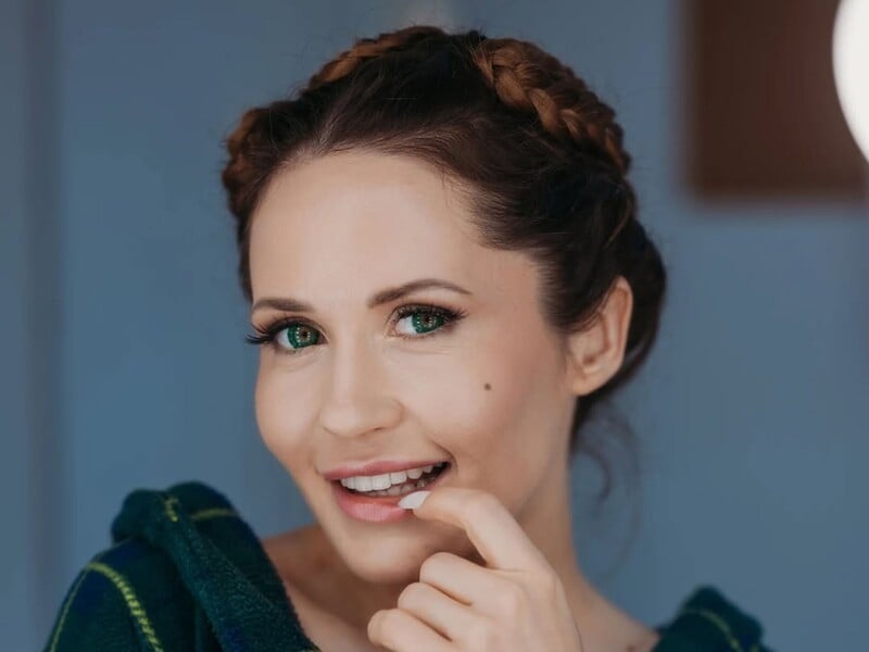 Наталія Денисенко може говорити, не відкриваючи рота. Реакція колег потрапила на відео Наталія Денисенко може говорити, не відкриваючи рота. Реакція колег потрапила на відео