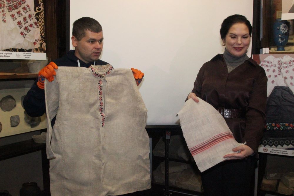 Круглий стіл у Вишгороді об’єднав науковців та музейників задля збереження живих традицій