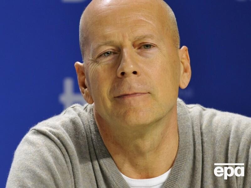 Дружина тяжкохворого Вілліса розповіла, що зробить із мозком чоловіка після його смерті