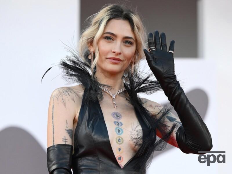 "Не вживайте наркотики, діти!" Донька Майкла Джексона показала наслідки залежності. Відео