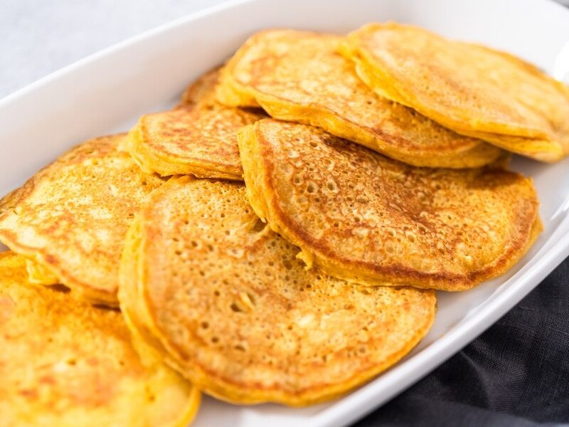 "Нейтральний, м'яко-овочевий смак". Оладки з гарбуза. Рецепт від Клопотенка