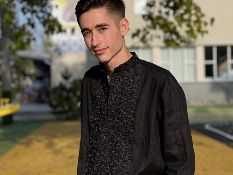 Переможець "Голосу країни" Сасанчин після розлучення закрутив роман і показав фото нової дівчини