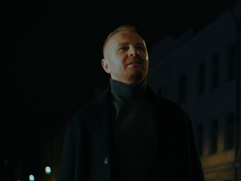 Виконавець хіта "Я нікому тебе не віддам" Роман Скорпіон випустив нову пісню. Про що вона