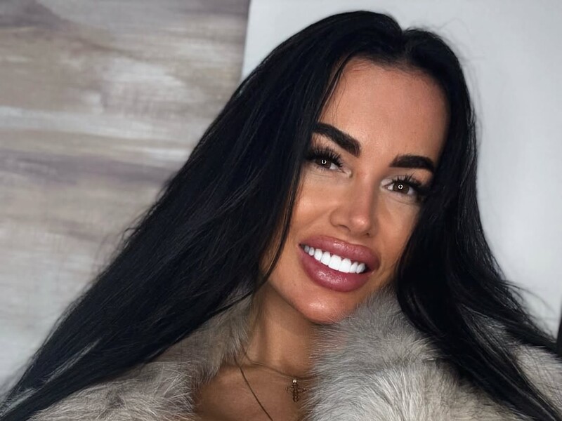 "Якби ви знали, на що чоловіки готові заради жінок". Екскохана Налчаджиоглу й далі ділиться одкровеннями