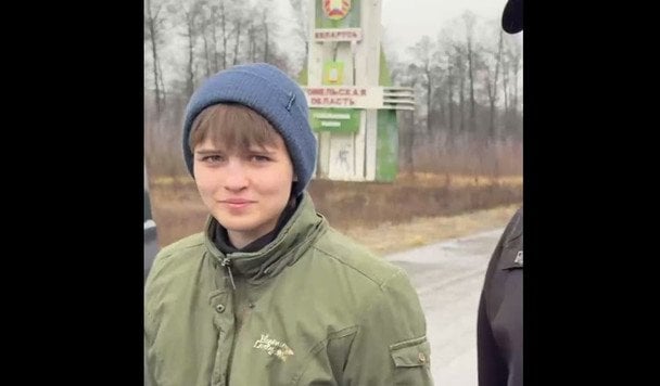 "Думала, розстрілювати везуть": звільнена з білоруської неволі українка не стримала емоцій (відео)