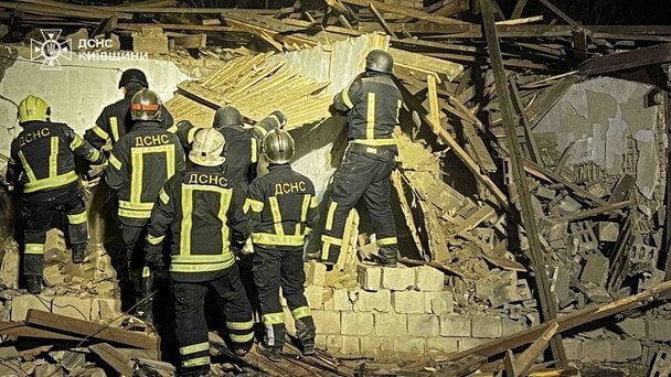 Ворожа атака на Київщину: постраждала дитина (фото наслідків)