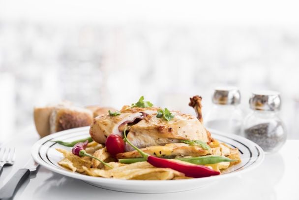 Коли вечеряти, щоб худнути взимку: експертка назвала ідеальний час