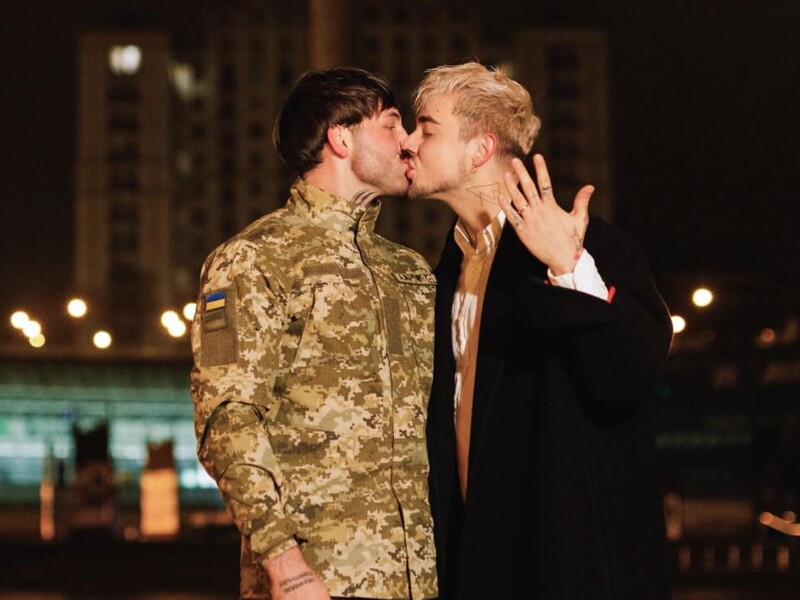 Melovin оголосив про заручини з відомим бойовим медиком Петром Злотею