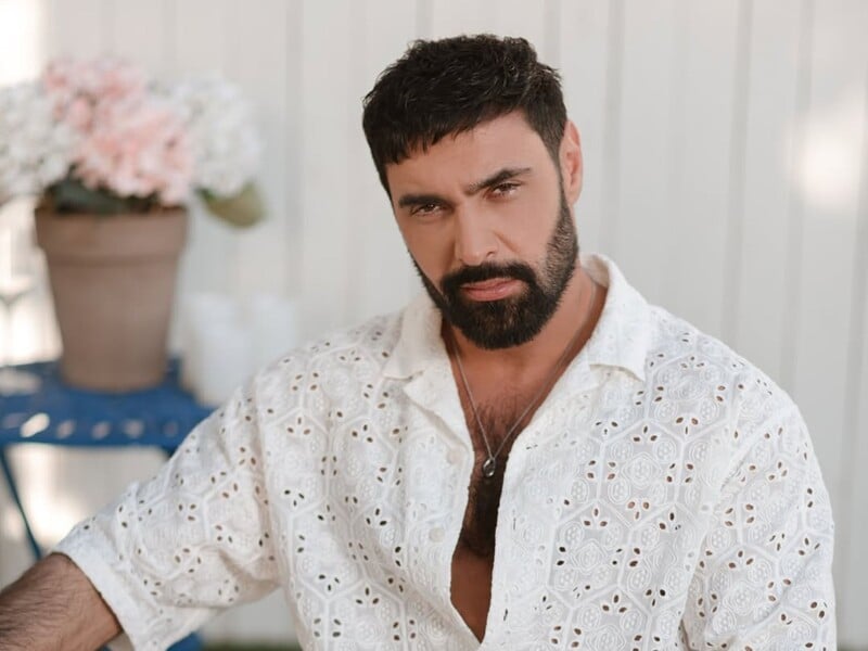 "Наші кохані раділи за нас". Козловський пояснив, чому почав цілувати Могилевську в губи