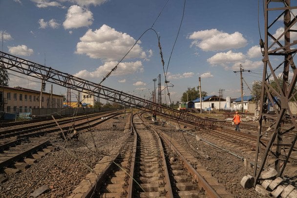 Ворог рухається цілодобово: росіяни тиснуть на Мирноград - деталі від ЗСУ
