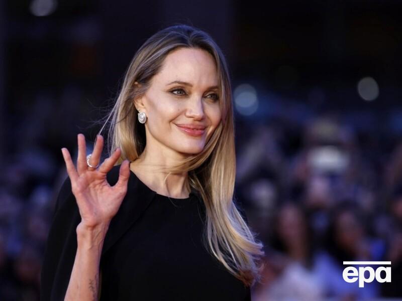 Що їла та пила Джолі у знаменитиому вінницькому пабі. Найцікавіші подробиці про неочікуваний візит зірки