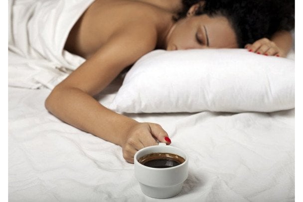 Чому після кави хочеться спати: пояснення несподіваної реакції організму