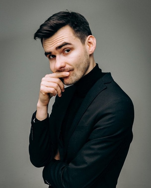 Режисер "Ти – Космос" Остріков розсекретив свої 10-річні стосунки і зізнався, коли зіграє весілля