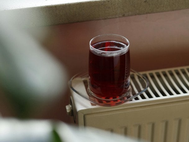 В кухні +18 °C навіть за –10 °C на вулиці: ефективний лайфгак для збереження тепла під час відключень опалення