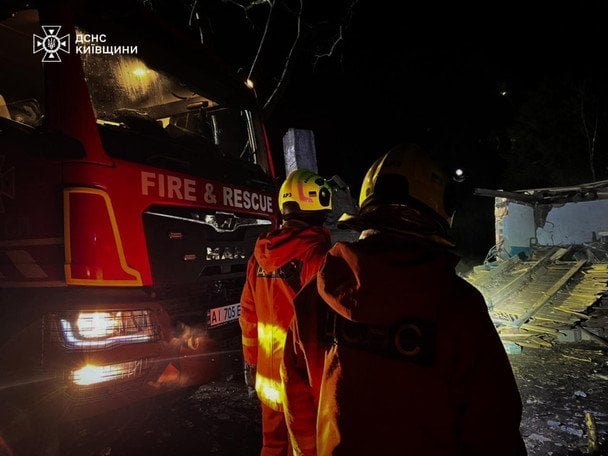 "Все горіло, люди кричали": жінка розповіла про пережиту атаку по Києву