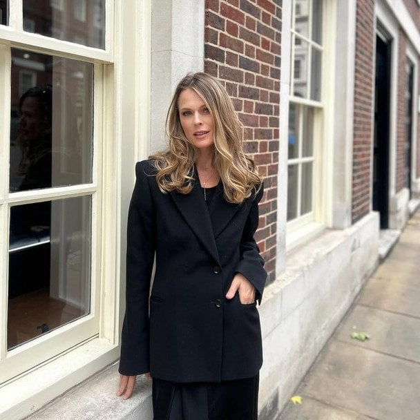 Ольга Фреймут показала, як із донькою-копією порозважалась на концерті "Гомону" в Лондоні