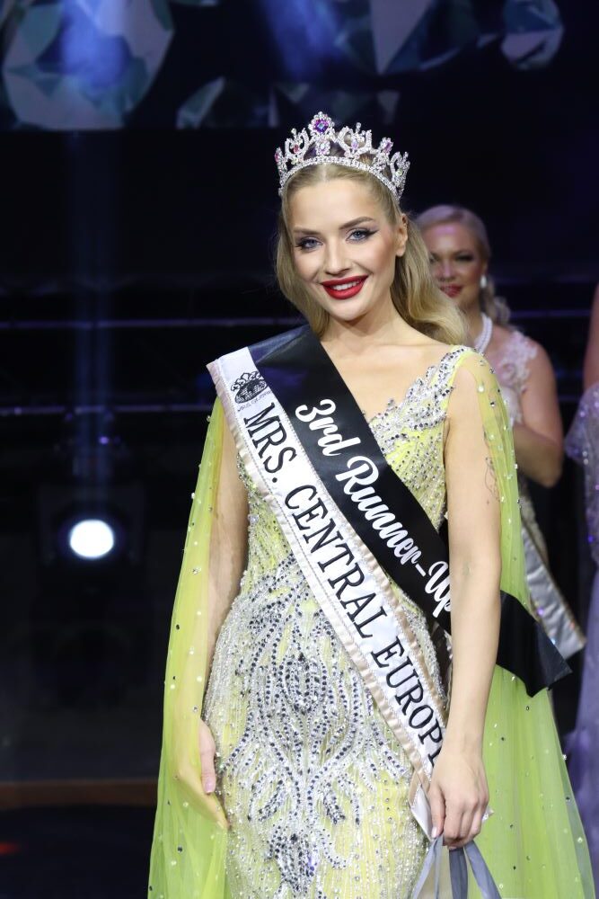 Українки здобули тріумф на міжнародному конкурсі Mrs. EUROPEAN NATION 2025 у ГреціїЇ