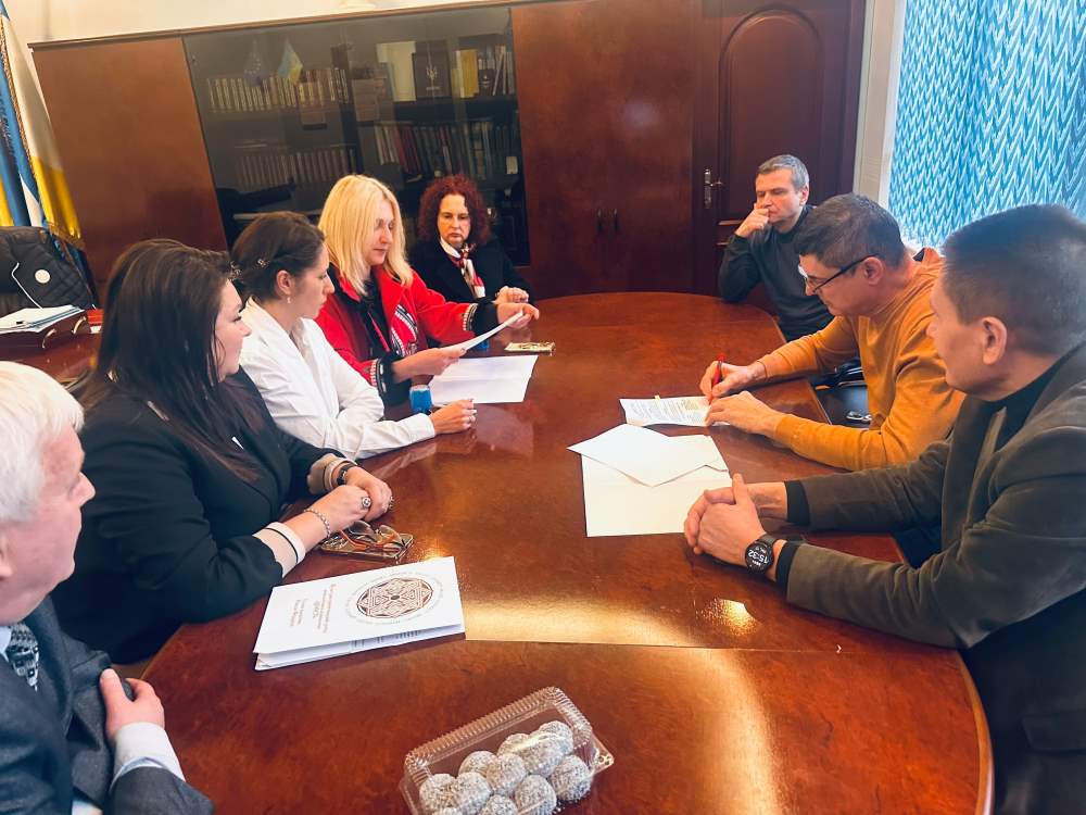 Міжнародний жіночий рух «За сімейні цінності» та Національний університет охорони здоров’я України