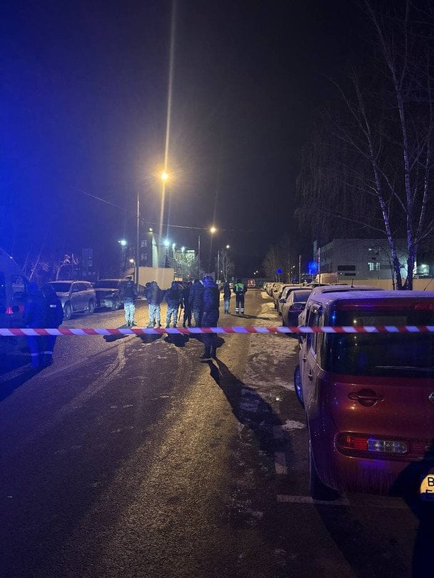 У Москві вибухнув автомобіль біля поліцейської дільниці, де загинув Сарваров: постраждали співробітники ДПС